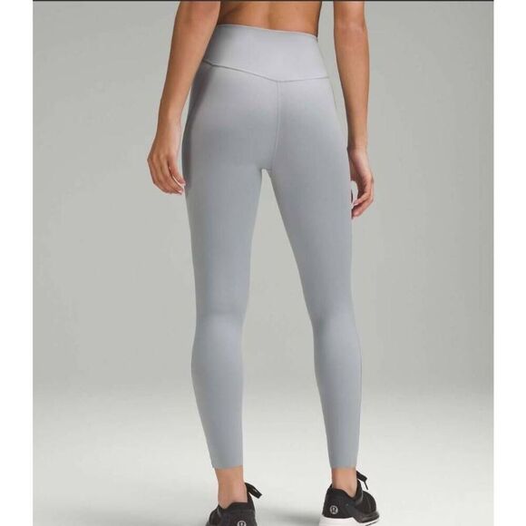 Lululemon Base Pace High Tight Size 6 - Picture 2 of 6
